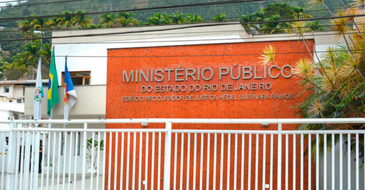 O MPRJ entrou com ação contra a Prefeitura de Nova Friburgo para regularizar abrigo infantil após denúncias de superlotação, problemas estruturais e falta de documentos obrigatórios.