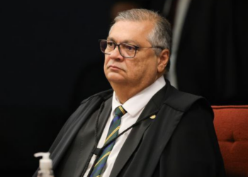 STF reafirma regra sobre validade de decisões estrangeiras no Brasil.