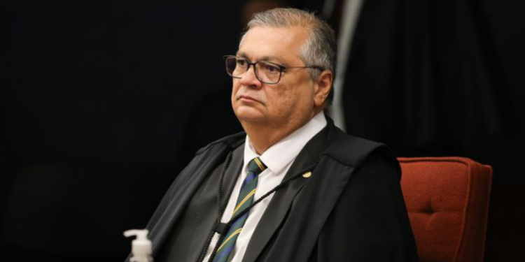 STF reafirma regra sobre validade de decisões estrangeiras no Brasil.