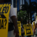Protesto no Rio critica energia cara e cobra mudanças na Petrobras após lucro elevado.