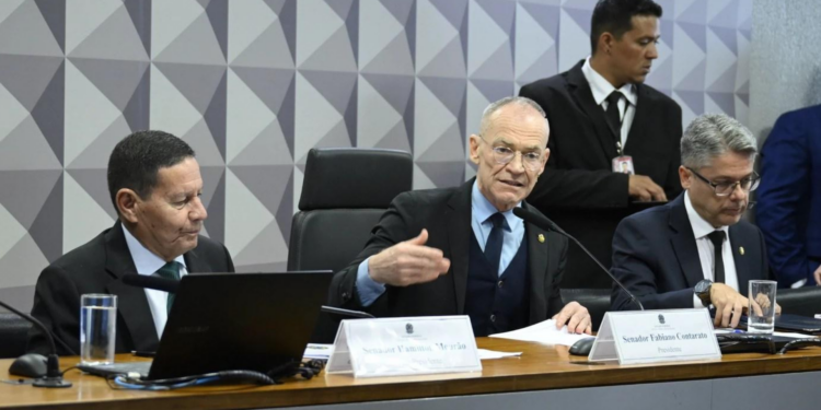 Ibaneis Rocha não compareceu à CPI do Crime Organizado após decisão do STF que o desobrigou. Ausência gera críticas no Senado.