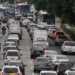 Alta da gasolina e da comida eleva IPCA-15 e pesa no bolso em abril