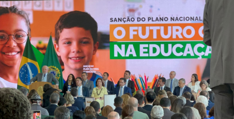 Macaé participa de evento sobre educação digital.