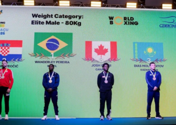 Brasil fecha etapa inicial da Copa do Mundo de Boxe na liderança com quatro ouros e cinco pratas em Foz do Iguaçu, superando resultado do ano anterior