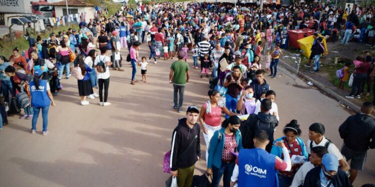 Vídeo antigo alimenta fake news sobre suposto auxílio a refugiados