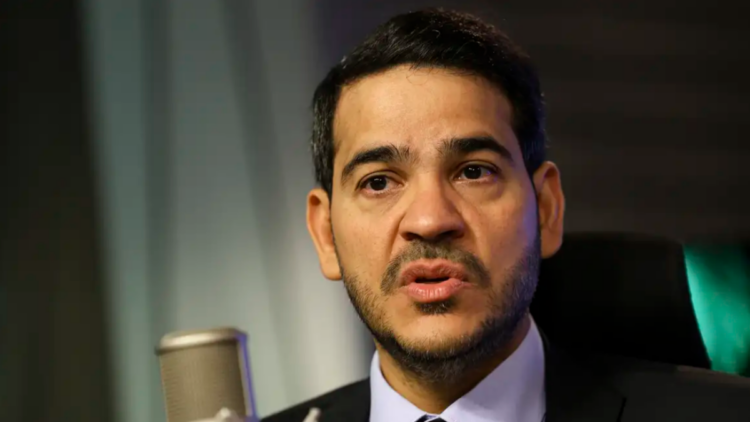 Indicado por Lula ao STF, Jorge Messias foi sabatinado na CCJ do Senado nesta quarta-feira (29). Nome segue agora para análise e votação no plenário.