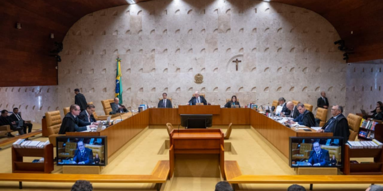 Senado rejeita indicação ao STF em decisão inédita desde 1894. Governo terá que indicar novo nome.