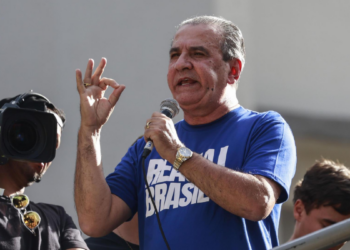 STF aceita parcialmente denúncia contra Silas Malafaia e mantém acusação por injúria contra comandante do Exército.