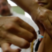 Relatório do UNICEF indica aumento da vacinação contra HPV no Brasil, com crescimento expressivo entre meninos e meninas e destaque para ações em escolas.