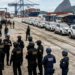 Polícia Federal e Receita Federal deflagram operação contra esquema de corrupção no Porto do Rio. Investigação aponta fraudes bilionárias em importações e pagamento de propina.