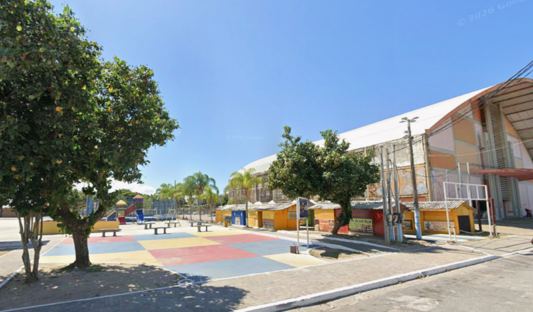Praça Jaime Vilar, em Rio das Ostras, recebe neste sábado a 3ª edição do Poesia no Acarajé com programação cultural gratuita.