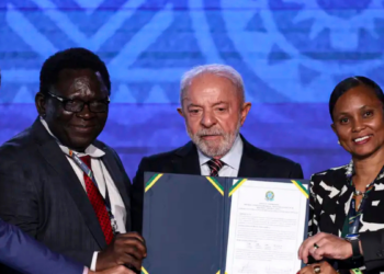 No Fórum Brasil-África, Lula afirma que educação é essencial para combater desigualdades e fortalecer autonomia