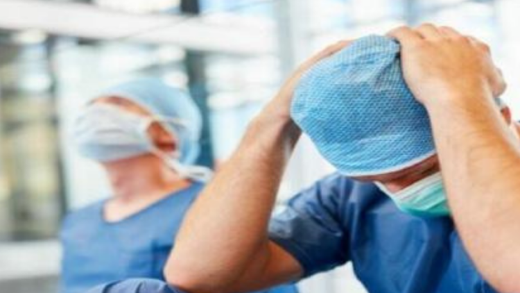 OMS alerta para excesso de mortes durante a crise sanitária.