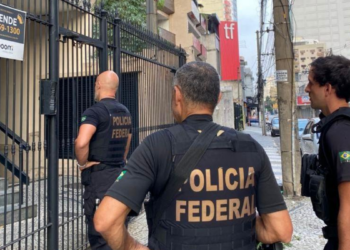 PF e forças de segurança realizam operação contra organização criminosa com atuação internacional.
