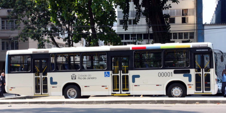 A linha 634 marca o início do novo sistema eletrônico de pagamento nos ônibus.