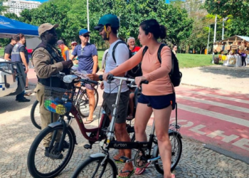 Ministério Público do Rio pede suspensão das novas regras para bicicletas e patinetes elétricos e questiona falta de estudos técnicos da Prefeitura.