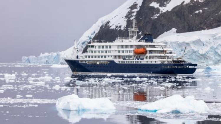 Passageiros do cruzeiro MV Hondius começam a ser evacuados após surto de hantavírus que já deixou mortos e mobilizou autoridades de saúde de vários países.