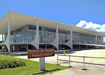 André Mendonça autorizou a transferência de Daniel Vorcaro para a sede da Polícia Federal em Brasília durante investigação do Caso Master.