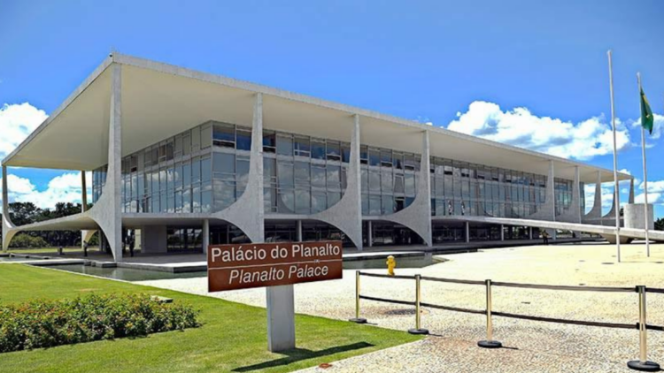André Mendonça autorizou a transferência de Daniel Vorcaro para a sede da Polícia Federal em Brasília durante investigação do Caso Master.
