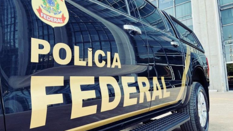 Polícia Federal investiga contratos de quase R$ 90 milhões para castração animal no Rio de Janeiro. Deputado federal Marcelo Queiroz é um dos alvos da Operação Castratio.