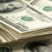 Dólar cai ao menor nível desde 2024 com cenário externo positivo e maior entrada de capital no Brasil