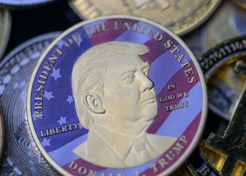 Trump Media divulga prejuízo milionário causado pela desvalorização de criptomoedas e ações no primeiro trimestre de 2026.