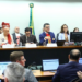 Deputados aprovam PEC que extingue escala 6x1 e altera regras da jornada de trabalho no Brasil.