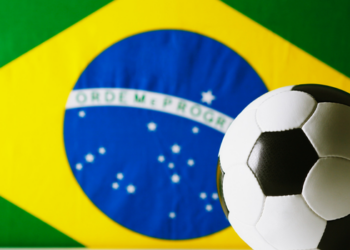 Senado avança com projeto da Copa do Mundo Feminina de 2027 e estabelece homenagem histórica às pioneiras da seleção brasileira.