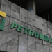 Petrobras reduz preço do diesel para distribuidoras a partir de 1º de junho. Medida busca compensar reoneração de tributos e garantir estabilidade no abastecimento.