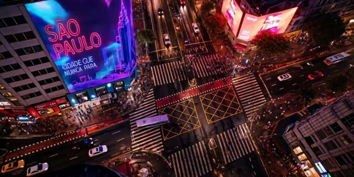 Justiça de São Paulo suspende projeto inspirado na Times Square no Centro da capital e paralisa instalação de painéis de LED.