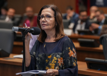Alerj aprova em primeira discussão projeto que obriga aplicativos de transporte a criarem relatórios sobre violência contra mulheres durante corridas.