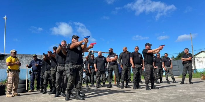 #RioDasOstras, #GuardaMunicipal, #SegurançaPública, #Patrulhamento, #Capacitação, #Treinamento, #OrdemPública, #GuardaCivilMunicipal, #Segurança, #PoliciamentoPreventivo, #RioDeJaneiro, #DefesaPessoal, #GestãoDeCrise, #ServiçoPúblico, #ProteçãoÀPopulação