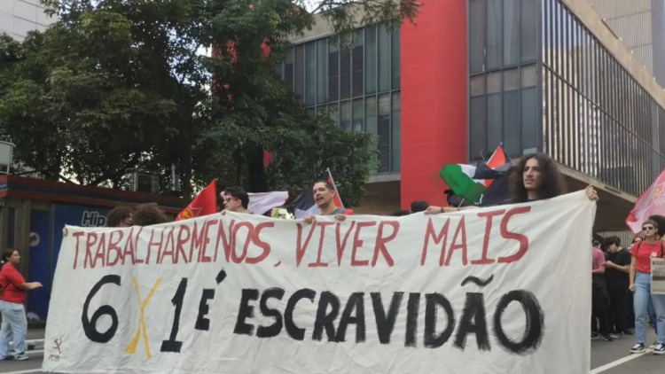 Discussão sobre redução da jornada de trabalho e fim da escala 6x1 avança no Congresso. Trabalhadores relatam rotina intensa e defendem mais tempo livre e qualidade de vida.