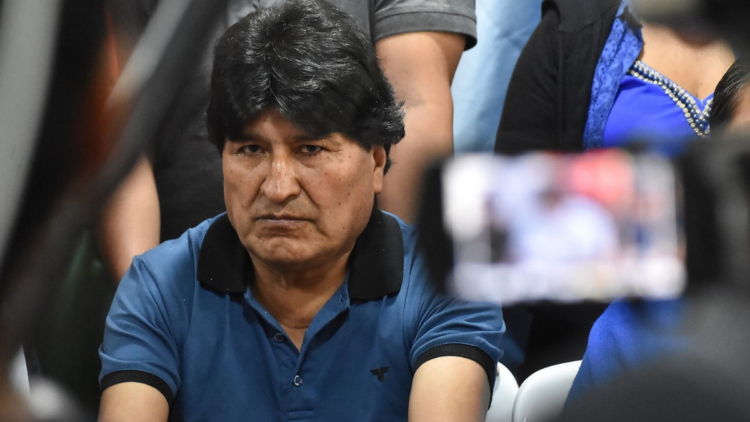 Evo Morales é declarado em desacato após faltar a julgamento na Bolívia