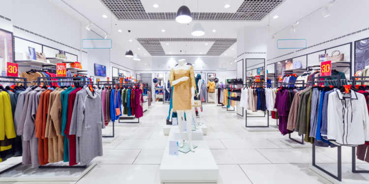 Crise no Oriente Médio pode elevar preço das roupas no Brasil