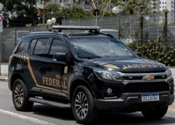 Polícia Federal deflagra quinta fase da Operação Compliance Zero, que investiga corrupção e lavagem de dinheiro. Entre os investigados está o senador Ciro Nogueira.