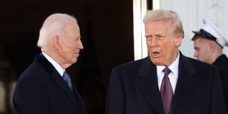 Donald Trump critica preços dos ingressos da Copa do Mundo de 2026, que podem ultrapassar US$ 1.000. Fifa defende valores e diz que refletem o mercado.