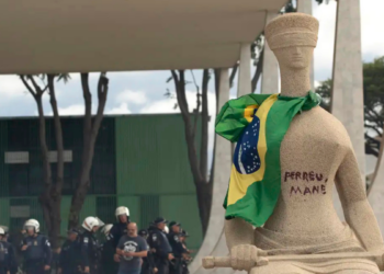 Defesa de Débora Rodrigues recorre ao STF para garantir aplicação da Lei da Dosimetria e tentar reduzir pena ligada aos atos de 8 de janeiro.