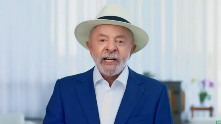 Lula sanciona lei que aumenta penas e cria crime de conta laranja