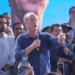 Ciro Gomes confundiu gesto de apoiador com símbolo do Comando Vermelho