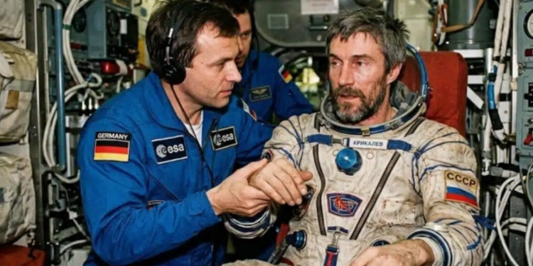 Cosmonauta soviético retornou à Terra em 1992, após missão prolongada na Mir
