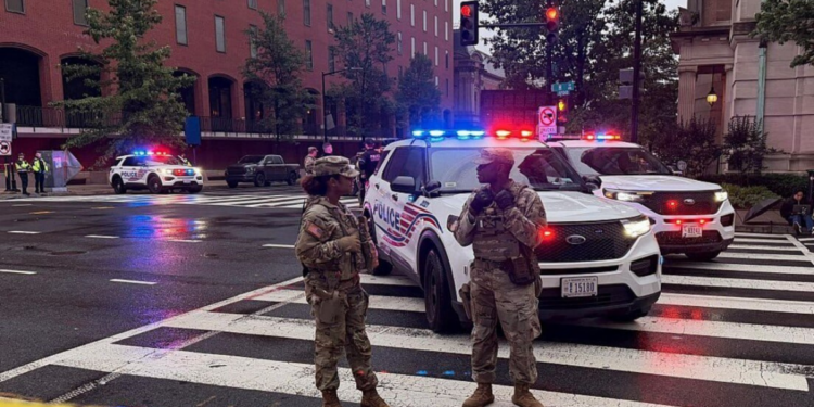 Ataque próximo à Casa Branca mobilizou o Serviço Secreto e o FBI enquanto Donald Trump permanecia na residência oficial.