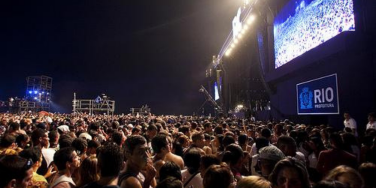 Show de Shakira no Rio combina espetáculo grandioso com desafios de organização e infraestrutura