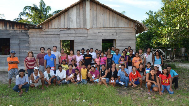Moradores de comunidade quilombola de Barreirinha. (Foto: Carolina Silva/ PNCSA)