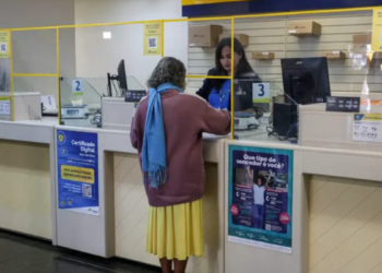 Consumidores poderão renegociar dívidas do Novo Desenrola Brasil presencialmente em mais de 10 mil agências dos Correios, com descontos de até 90%.