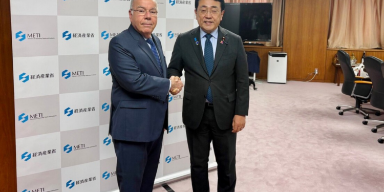 Japão avalia ampliar importações de petróleo do Brasil em meio à busca por novos fornecedores de energia fora do Oriente Médio.