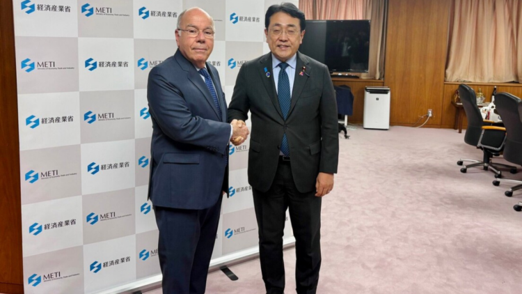 Japão avalia ampliar importações de petróleo do Brasil em meio à busca por novos fornecedores de energia fora do Oriente Médio.