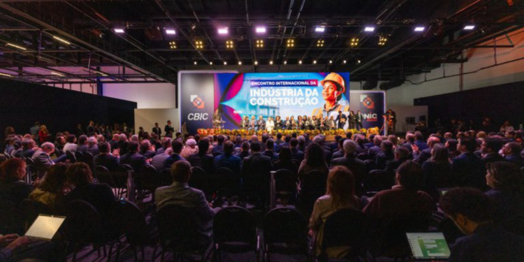 Governo federal deve lançar em breve o programa Constrói Mais Brasil, iniciativa que busca modernizar a construção civil com inovação e tecnologia.