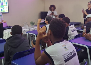 Semana de Educação Financeira em Campos promove atividades em escolas municipais com apoio do Sicoob e do programa Na Ponta do Lápis. 