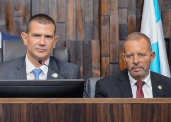 Assembleia Legislativa do Rio propõe novo repasse para cidades afetadas pelas chuvas e amplia ajuda emergencial no estado.